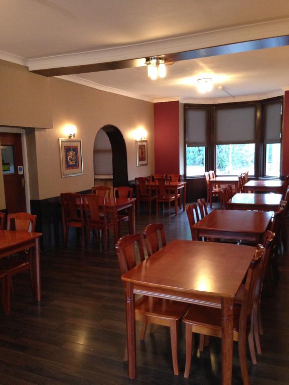 Rossmore Hotel Ілфорд Екстер'єр фото