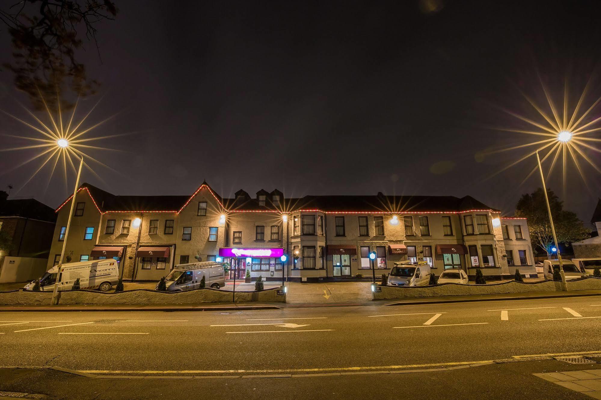 Rossmore Hotel Ілфорд Екстер'єр фото